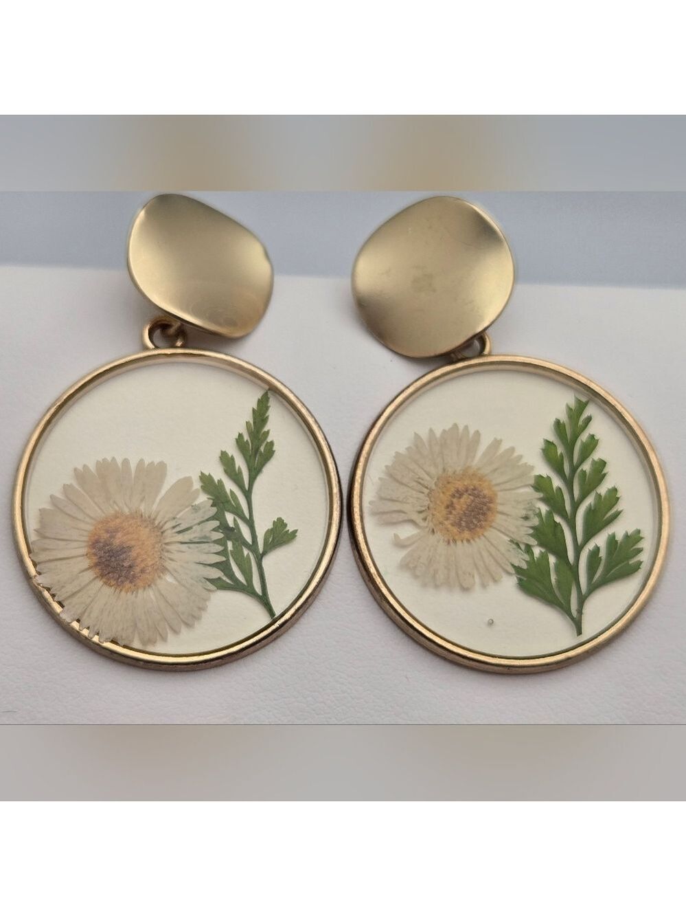 Handmade Gold-Tone Pressed Daisy & Fern Resin Dangle Earrings